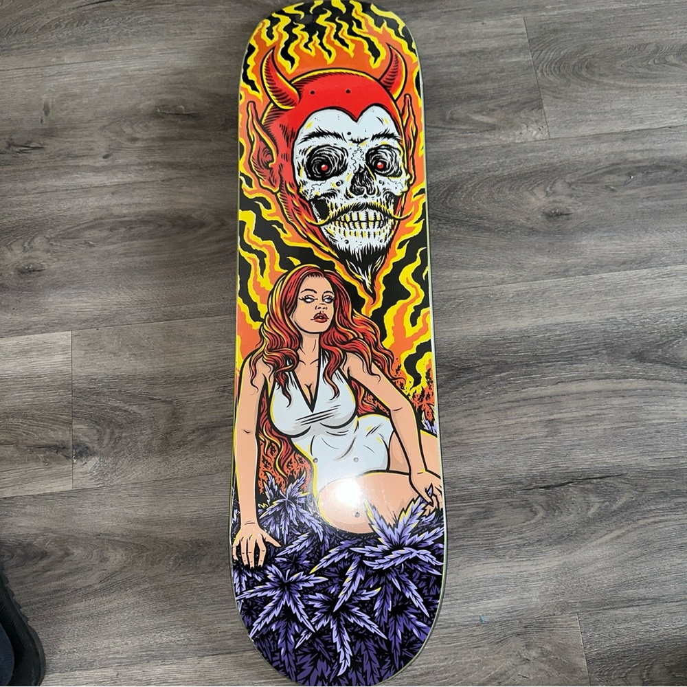 Strange love 420 purple kush skatedeck